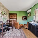 Casa Dos Arcos *