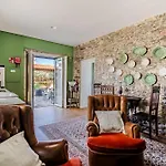 Casa Dos Arcos 아파트 카민하